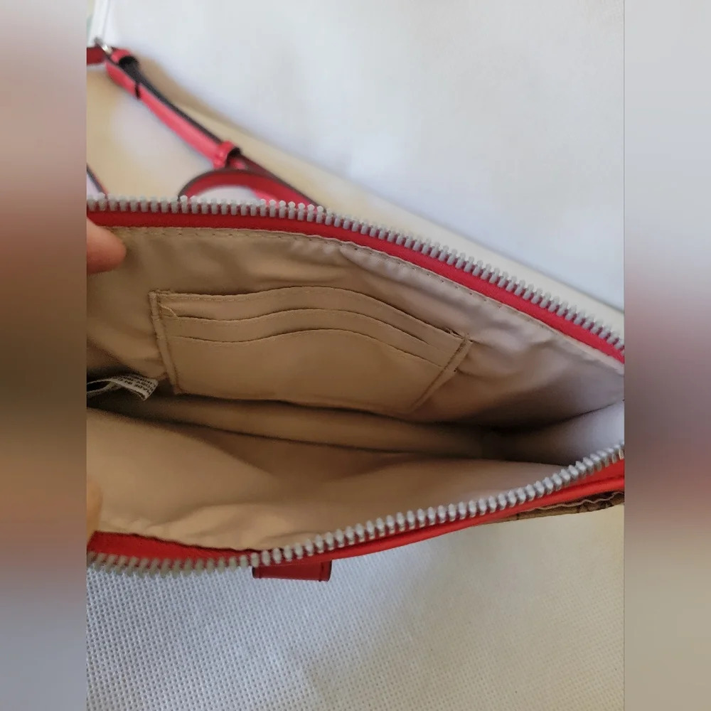 NWOT - NINE WEST CROSSBODY HANDBAG PURSE- SMALL - Picture 5 of 5